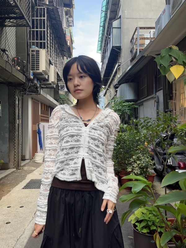 唯美蕾絲連帽雙拉鏈長袖外套 