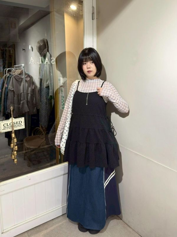 滿版立體花壓紋鬆緊吊帶背心 