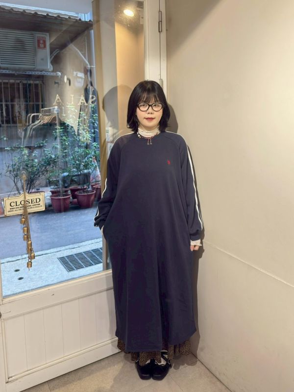 圓領白色雙條紋車線袖洋裝 