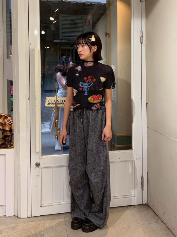 法式風格塗鴉彈性壓摺上衣 