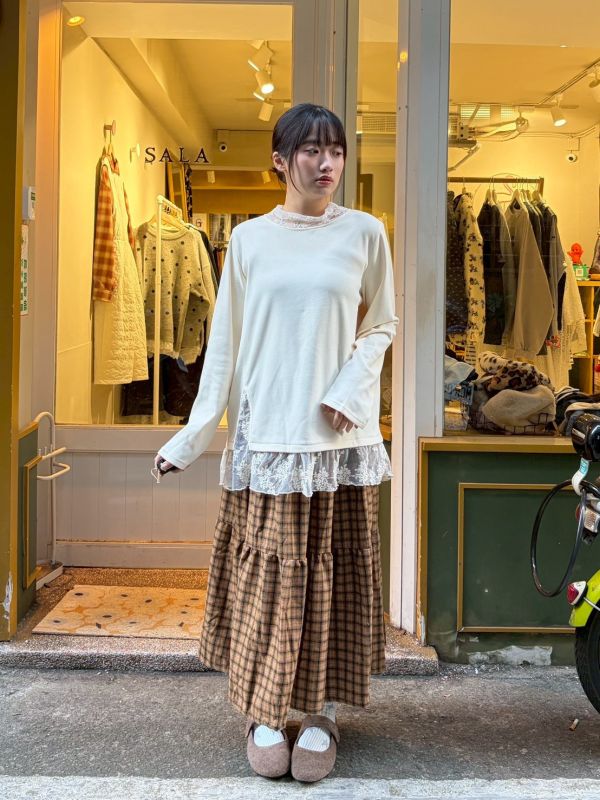 磨毛不規則開衩拼接蕾絲圓領上衣 