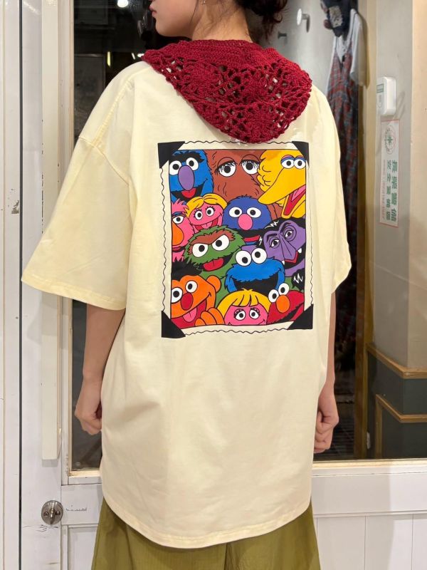 芝麻街大臉印花tee 