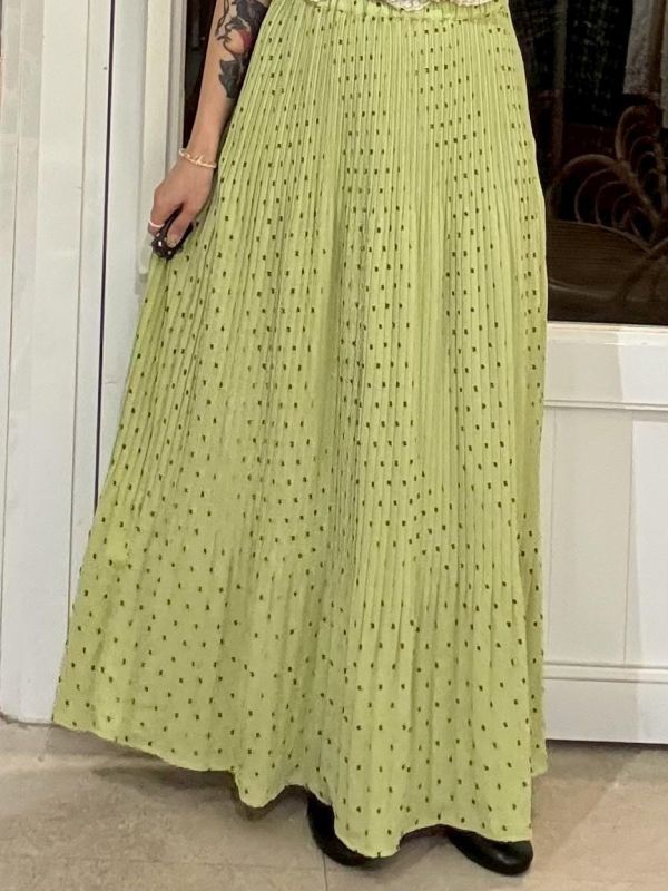 皺皺彈性草綠色長裙 