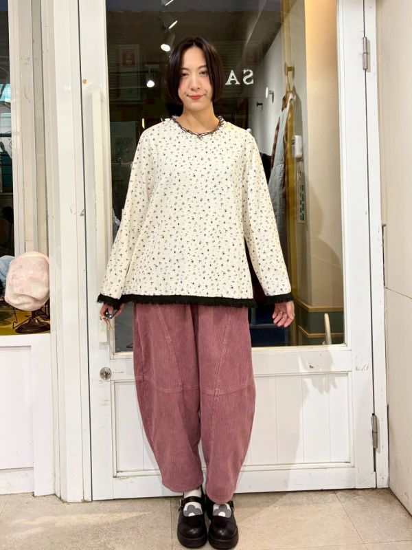 抽鬚滾邊小碎花上衣 