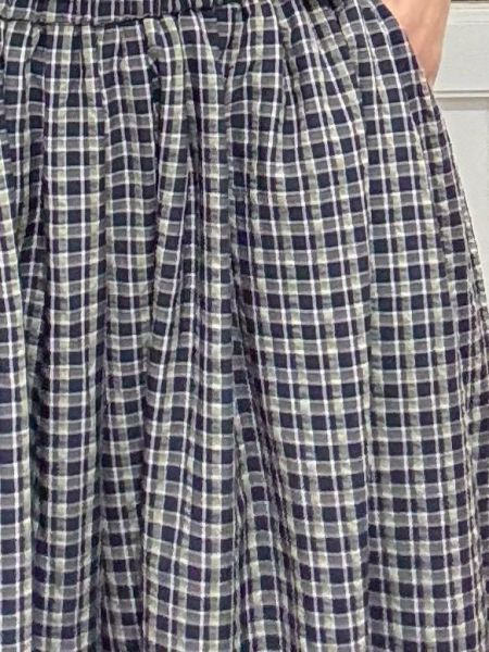 褲腳木耳細格紋花苞褲 