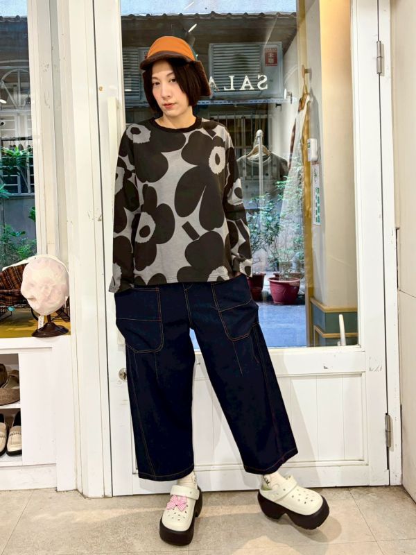 伸縮腰車縫線大口袋九分牛仔褲 