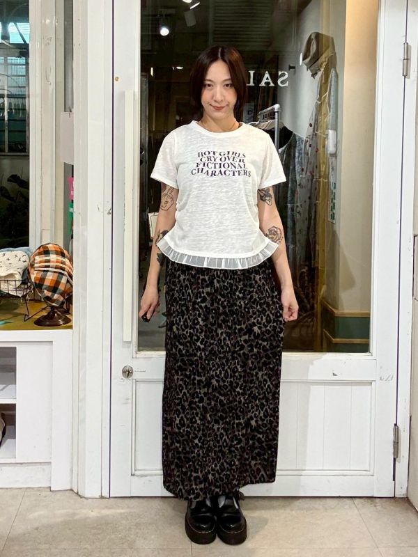 彈性直紋皺皺布後開叉豹紋裙 