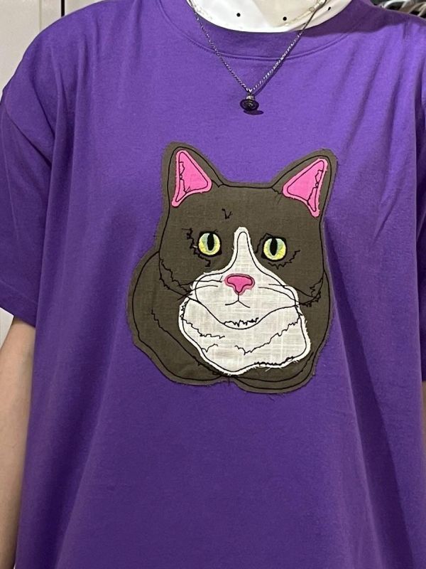 貓咪拼布刺繡短袖上衣 