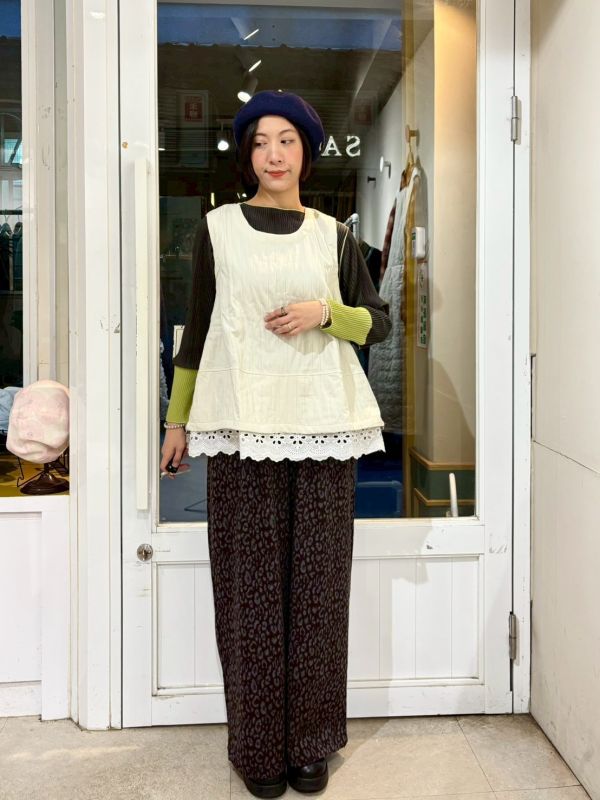 直條刷刷布下擺蕾絲拼接背心 