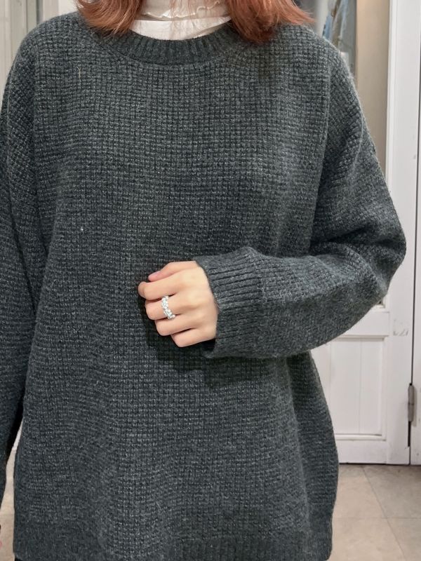 落肩細格針織毛衣 