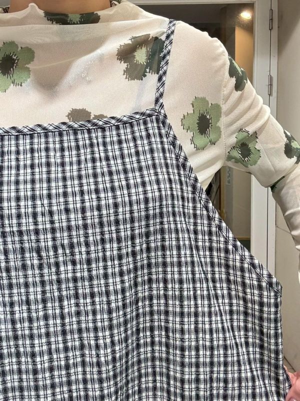 泡泡布格子吊帶背心裙 