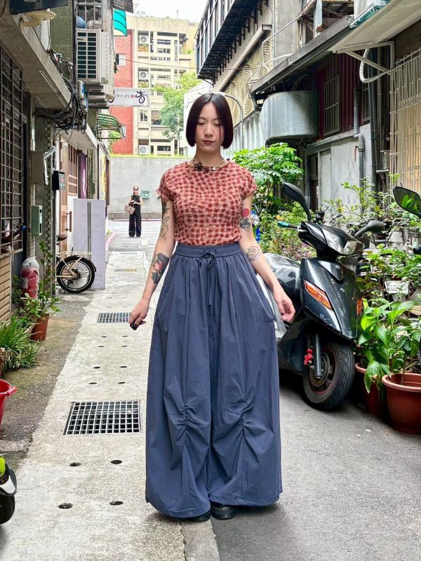 伸縮腰抓皺落地寬褲裙 
