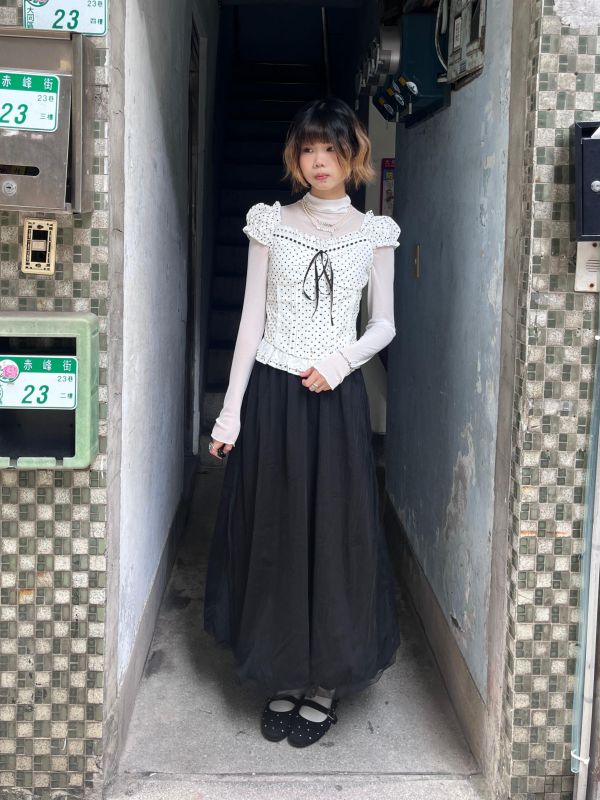 公主袖波點蕾絲綁帶小上衣 