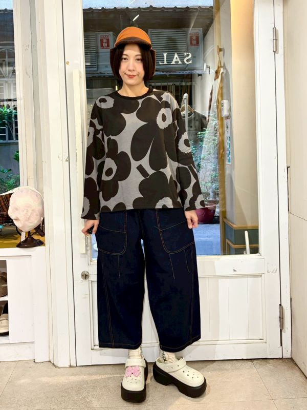 伸縮腰車縫線大口袋九分牛仔褲 