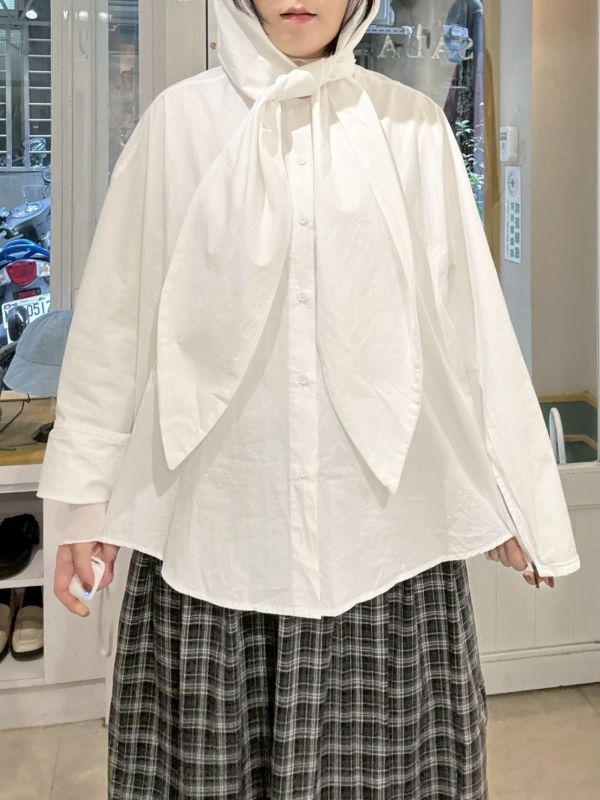 圓領落肩袖口拉鍊襯衫+綁帶連帽 