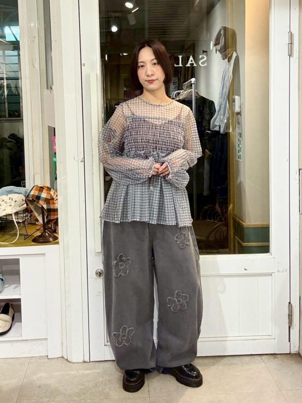 立體不收邊花朵牛仔褲 