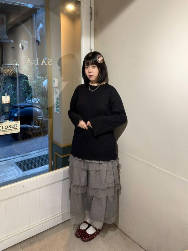 棉質捲邊寬鬆喇叭袖上衣 