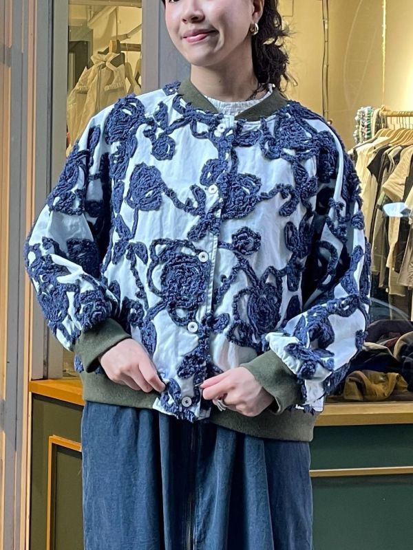 立體毛線花紋外套 