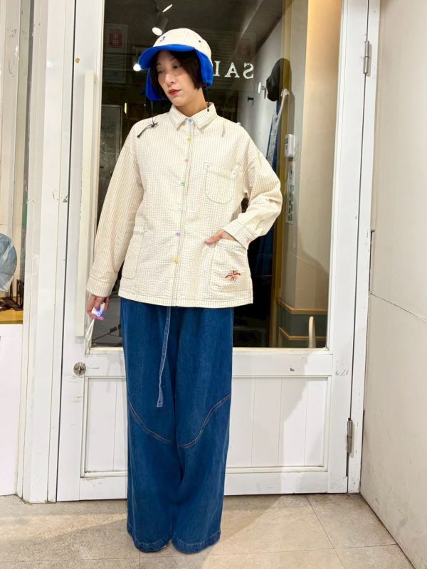 泡泡布彩色花朵鈕釦條紋襯衫 