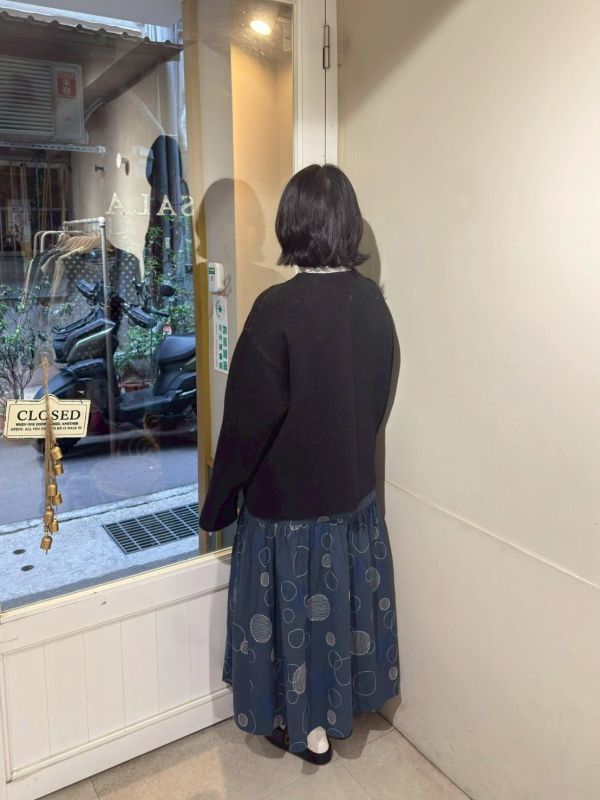 圓點線條抽繩傘狀長裙 