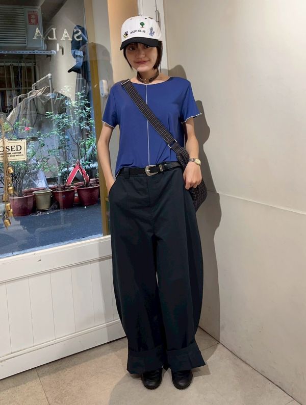 涼感彈性百搭木耳滾邊短袖上衣 