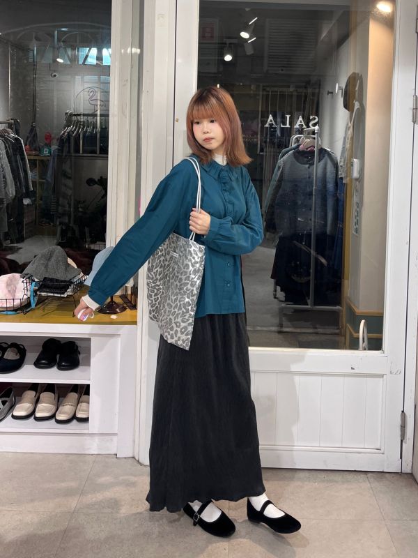 翻領荷葉花邊布釦襯衫 