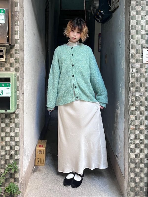 側綁帶光澤魚尾長裙 