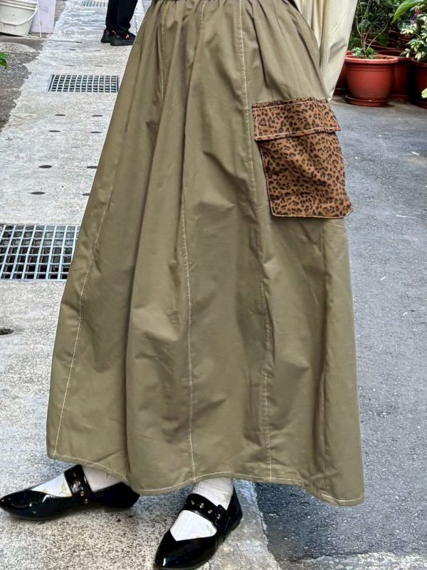 豹紋立體大口袋拼接工裝裙 