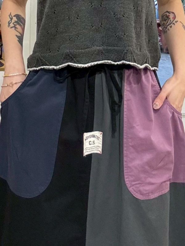 鬆緊腰抽繩撞色大口袋拼接裙 