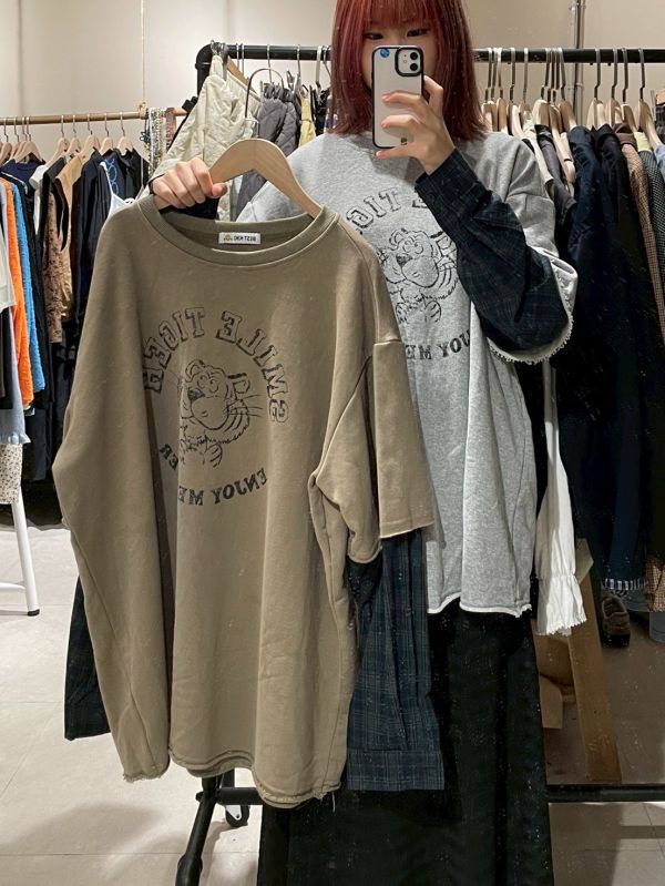 老虎印花拼接襯衫假兩件長袖上衣 