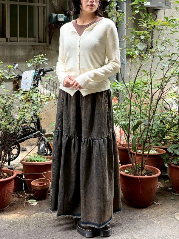 下擺倒V側邊抽皺針織排扣小外套 