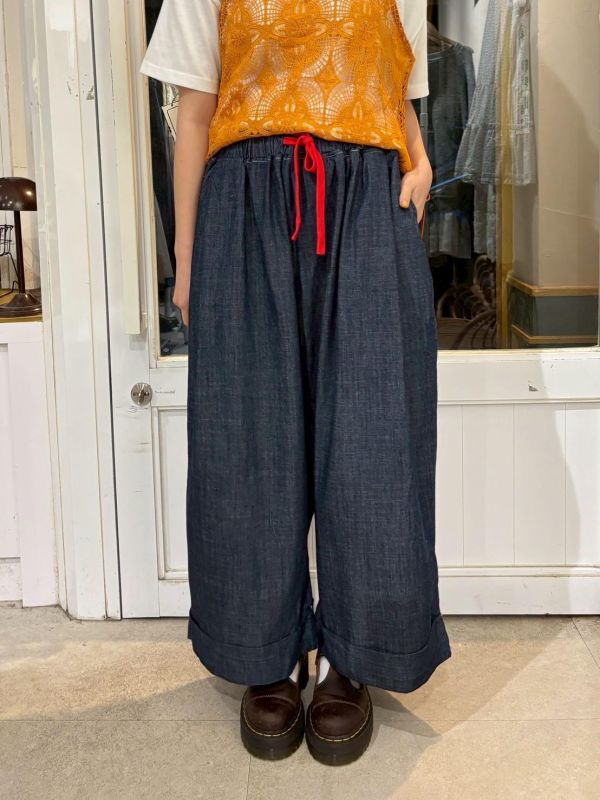 紅色抽繩下擺反折繭型九分牛仔寬褲 