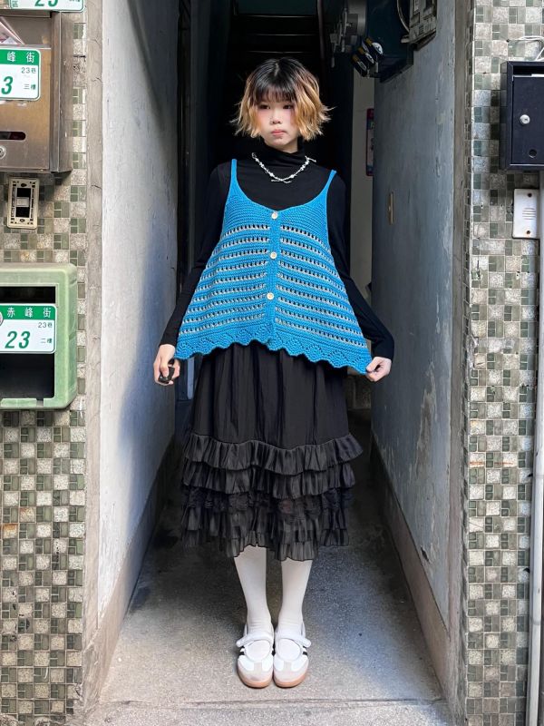 粗毛線針織撞色鈕扣背心 