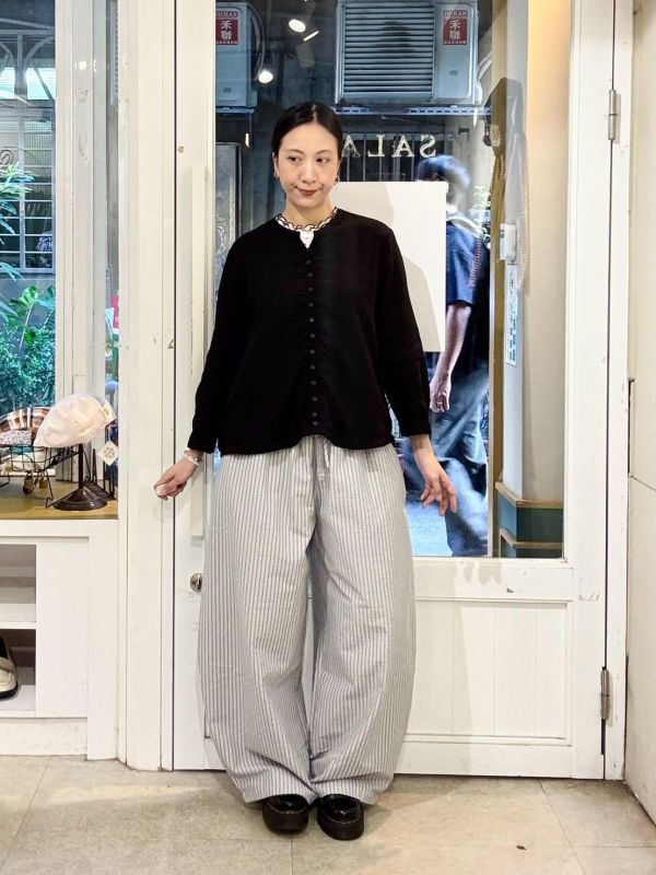棉麻小V領假排釦長袖上衣 