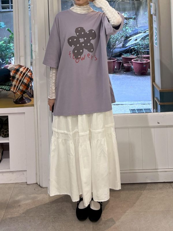 花朵字母印花落肩短袖Tee 