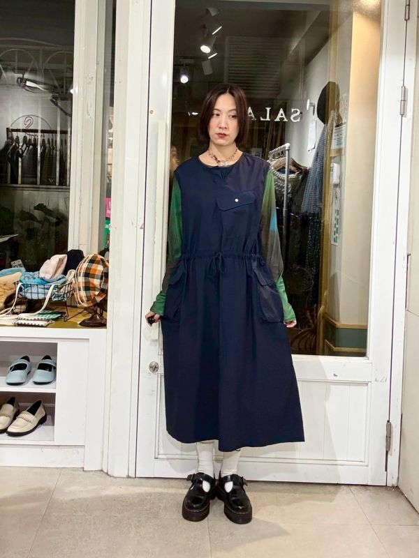 腰抽繩兩側立體大口袋背心洋裝 