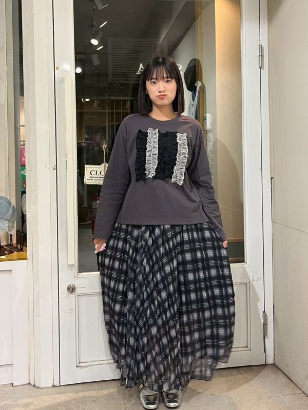 日系胸前荷葉摺邊上衣 