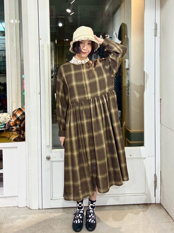 格紋隱藏釦洋裝 