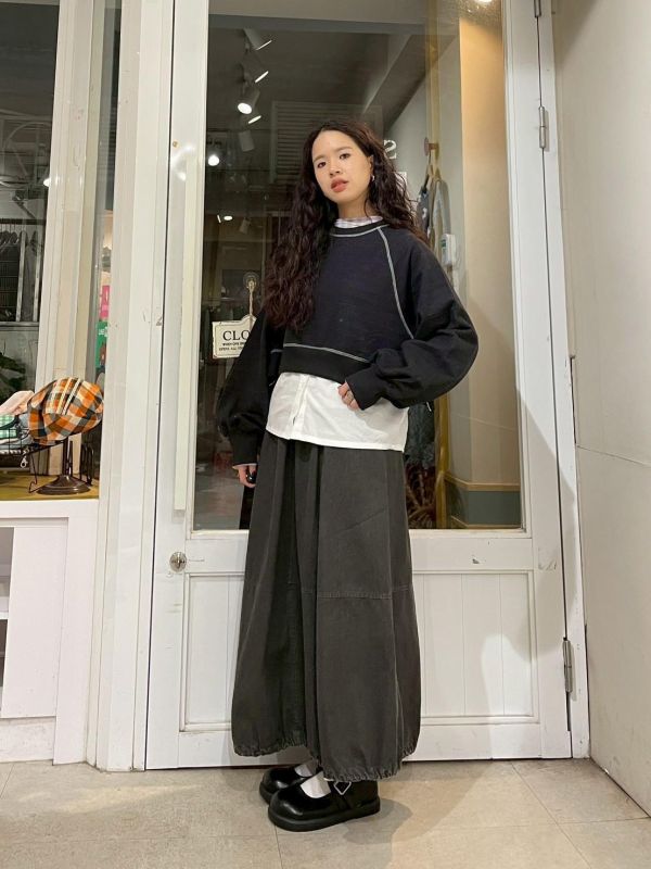 假兩件襯衫+白車線蓬蓬袖側拉鍊寬鬆棉質上衣 