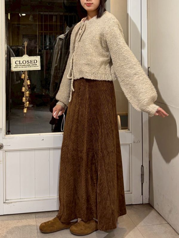 鏤空菱形紋鬆緊腰傘狀裙 