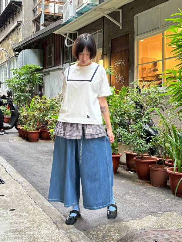 藍色緞帶車縫水手白tee 