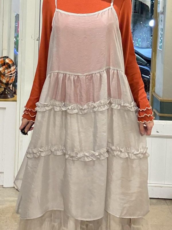 木耳拼接透紗蛋糕吊帶背心洋裝 