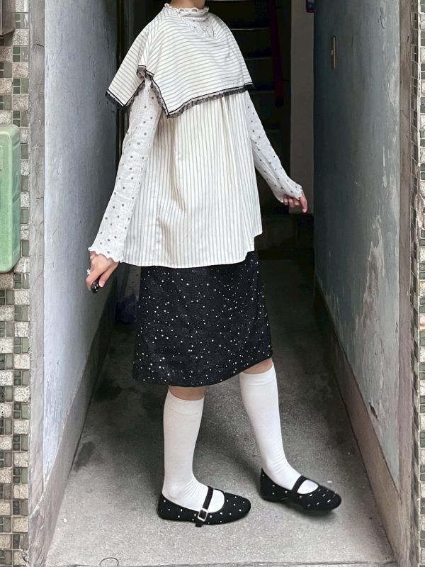 蕾絲花邊領片背心上衣 