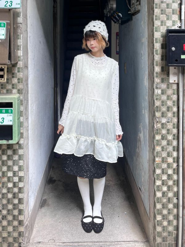 蛋糕花邊光澤紗紗背心 