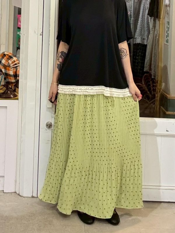 皺皺彈性草綠色長裙 