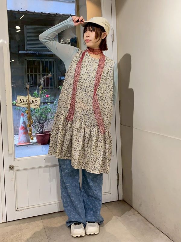 滿版碎花蛋糕小洋裝 