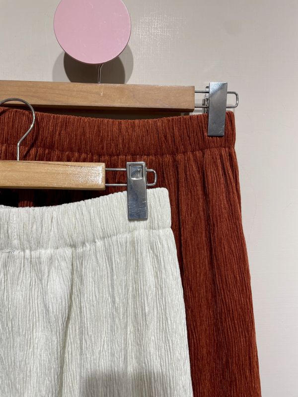 燈芯絨後開衩直筒皺皺裙 