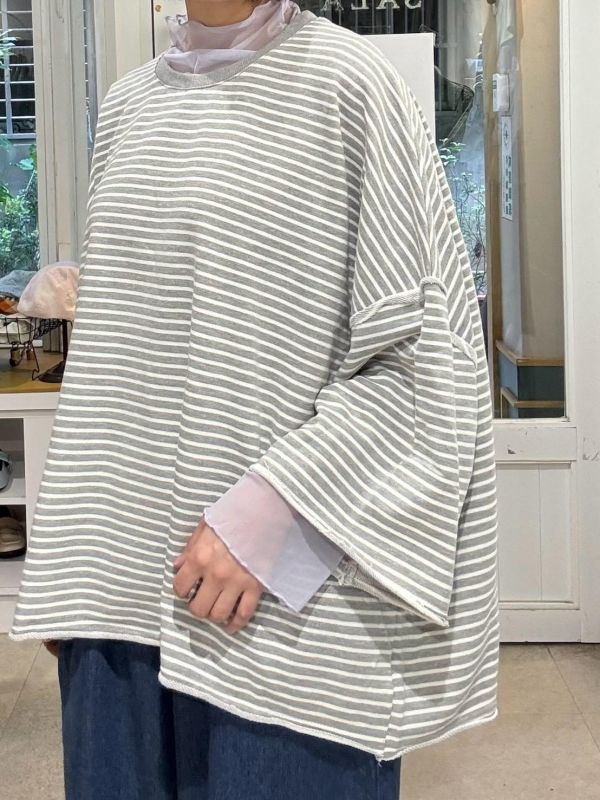 落肩寬版下擺袖口捲邊條紋上衣 