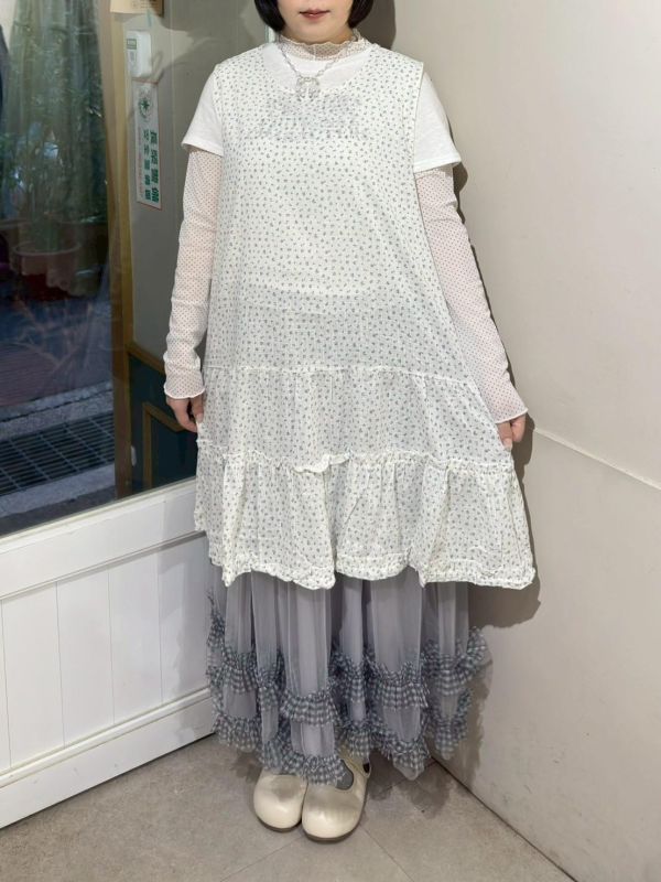 小碎花蛋糕荷葉下擺背心裙 