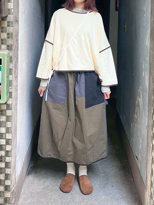 軍綠綁帶拼接燈籠長裙 